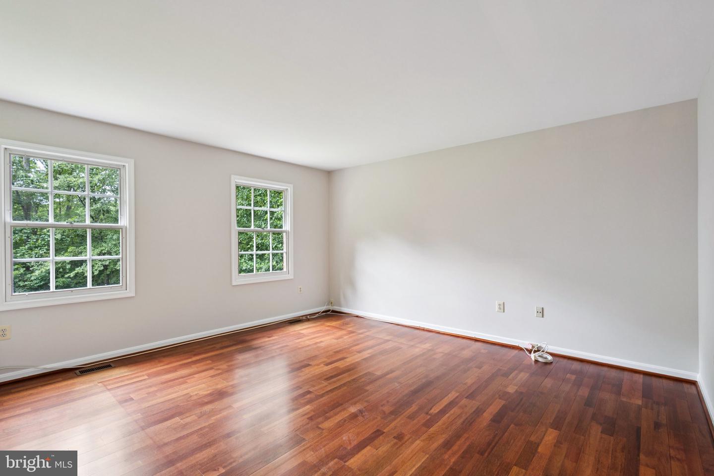 7505 WILLOWBROOK RD, FAIRFAX STATION, Virginia 22039, 5 Bedrooms Bedrooms, ,3 BathroomsBathrooms,Residential,For sale,7505 WILLOWBROOK RD,VAFX2254200 MLS # VAFX2254200