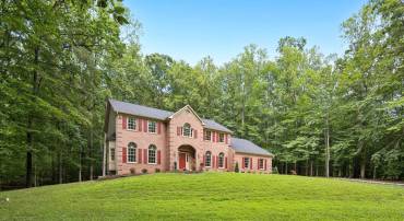 7505 WILLOWBROOK RD, FAIRFAX STATION, Virginia 22039, 5 Bedrooms Bedrooms, ,3 BathroomsBathrooms,Residential,For sale,7505 WILLOWBROOK RD,VAFX2254200 MLS # VAFX2254200