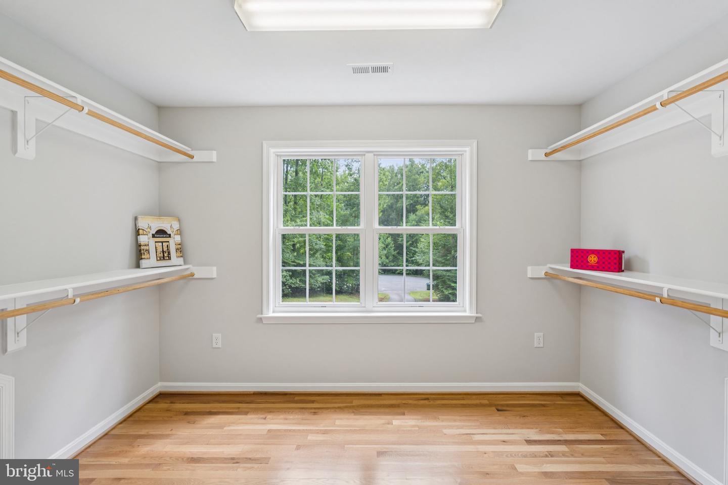56 KINSLEY LN, FREDERICKSBURG, Virginia 22406, 4 Bedrooms Bedrooms, ,4 BathroomsBathrooms,Residential,For sale,56 KINSLEY LN,VAST2040594 MLS # VAST2040594