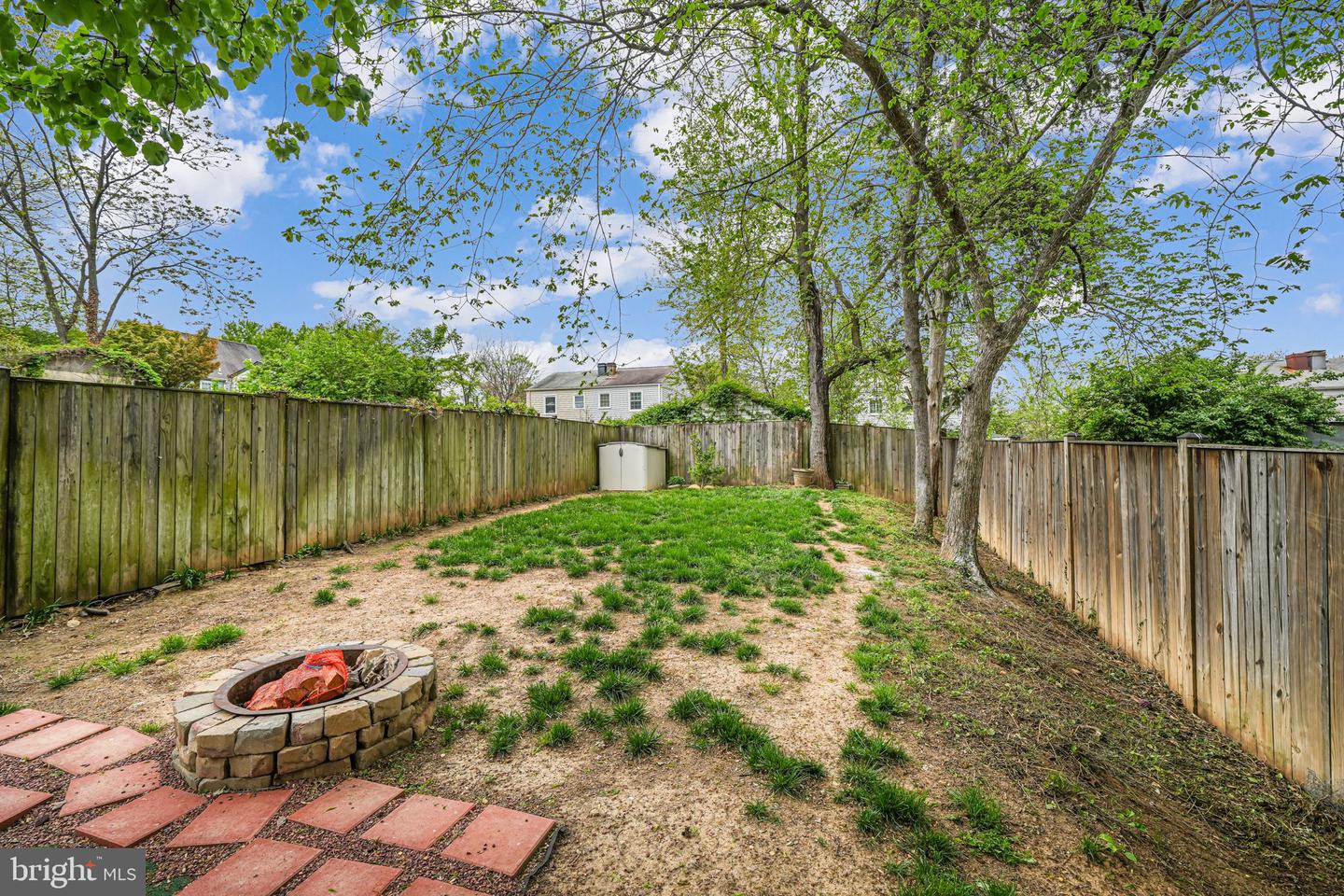 5822 FIFER DR, ALEXANDRIA, Virginia 22303, 2 Bedrooms Bedrooms, ,1 BathroomBathrooms,Residential,For sale,5822 FIFER DR,VAFX2254218 MLS # VAFX2254218