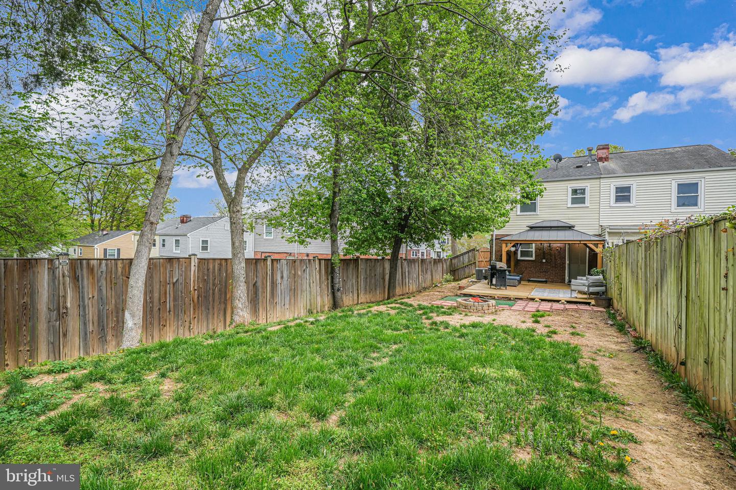 5822 FIFER DR, ALEXANDRIA, Virginia 22303, 2 Bedrooms Bedrooms, ,1 BathroomBathrooms,Residential,For sale,5822 FIFER DR,VAFX2254218 MLS # VAFX2254218
