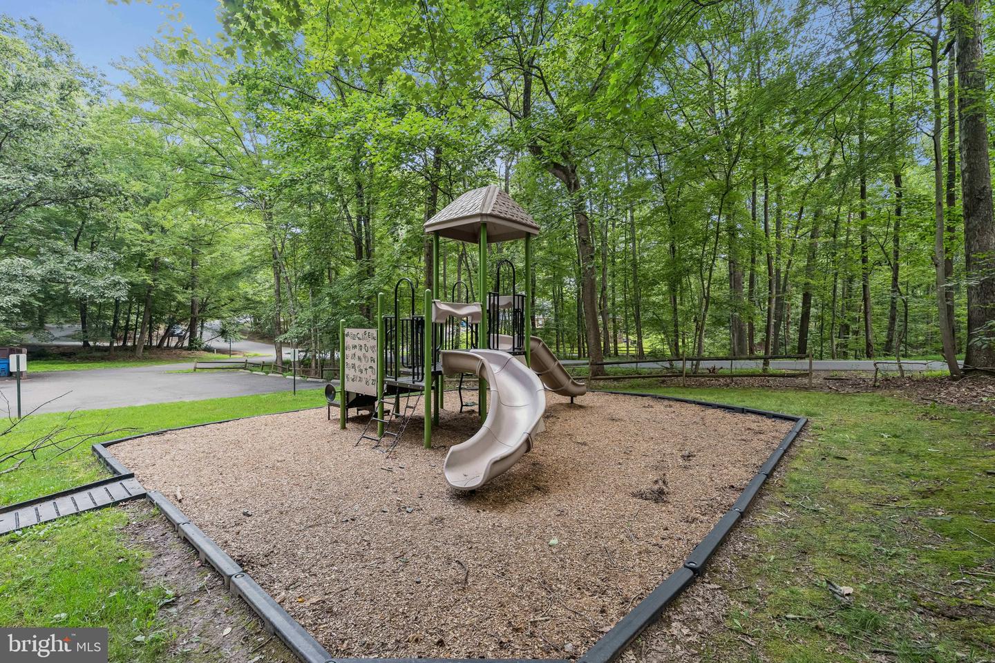 2408 WANDA WAY, RESTON, Virginia 20191, 3 Bedrooms Bedrooms, ,2 BathroomsBathrooms,Residential,For sale,2408 WANDA WAY,VAFX2254522 MLS # VAFX2254522
