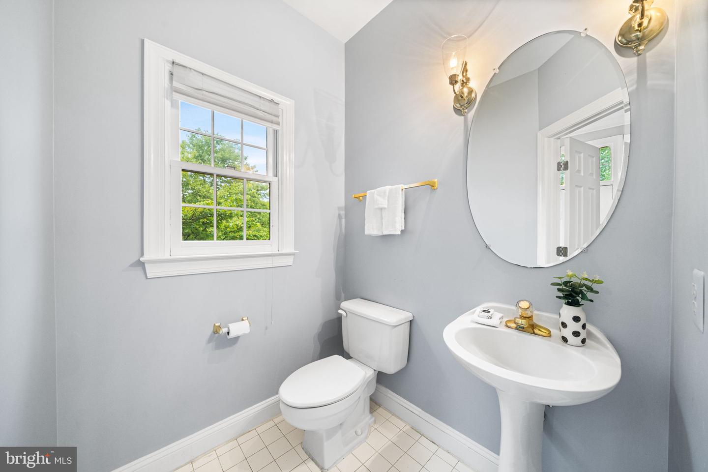 2725 BARONHURST DR, VIENNA, Virginia 22181, 3 Bedrooms Bedrooms, ,3 BathroomsBathrooms,Residential,For sale,2725 BARONHURST DR,VAFX2254240 MLS # VAFX2254240