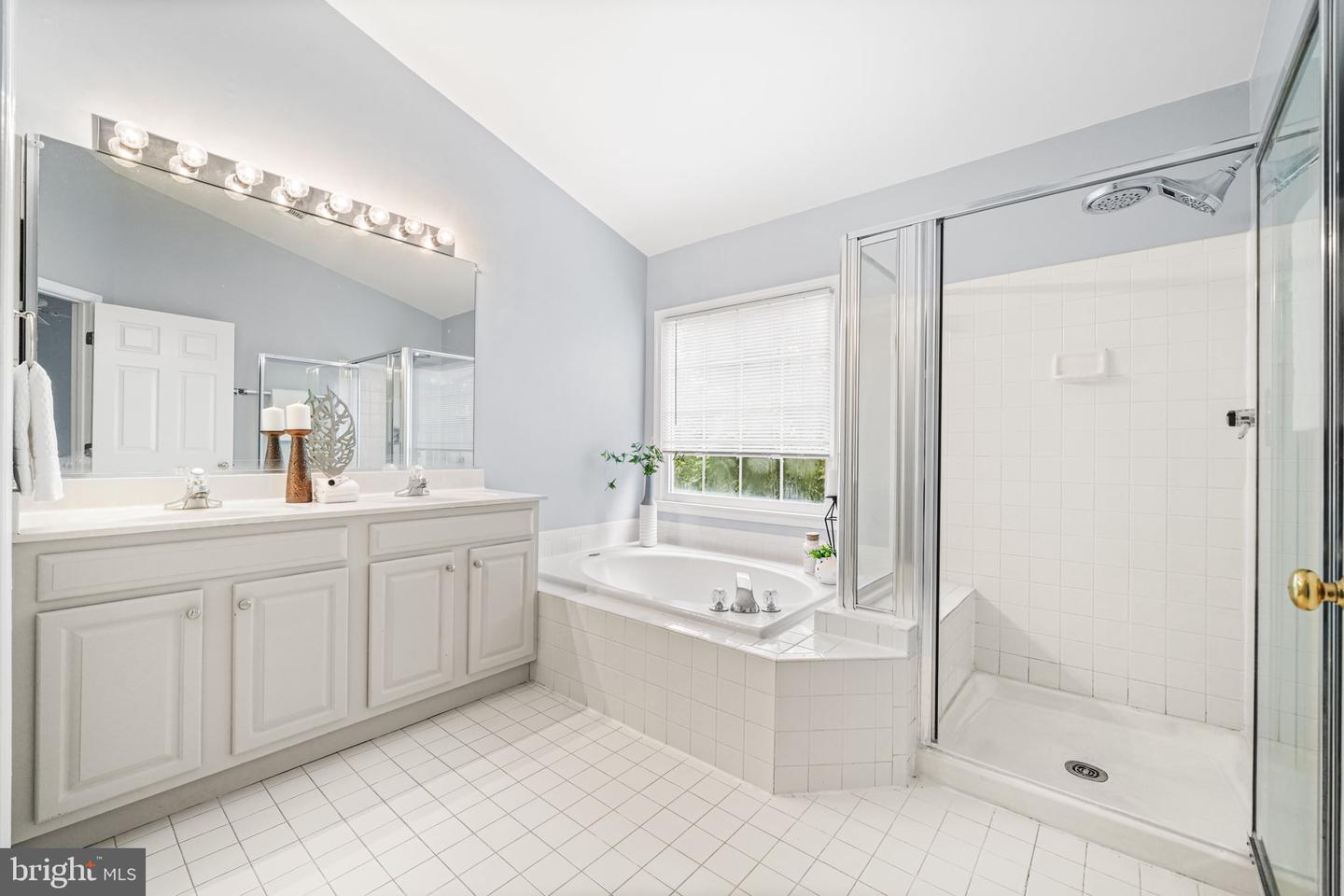 2725 BARONHURST DR, VIENNA, Virginia 22181, 3 Bedrooms Bedrooms, ,3 BathroomsBathrooms,Residential,For sale,2725 BARONHURST DR,VAFX2254240 MLS # VAFX2254240