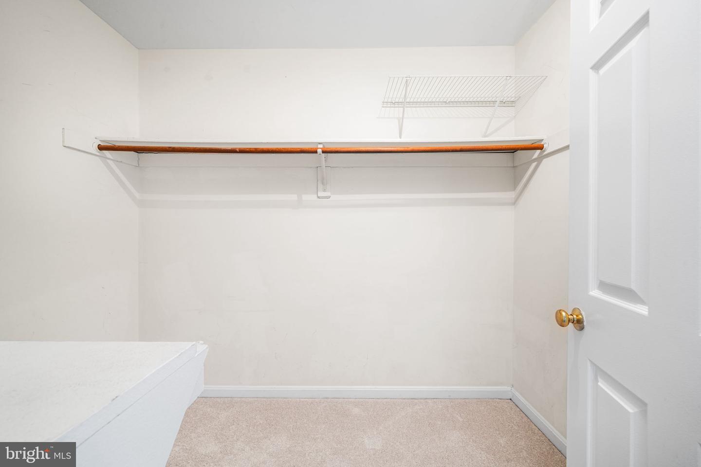 2725 BARONHURST DR, VIENNA, Virginia 22181, 3 Bedrooms Bedrooms, ,3 BathroomsBathrooms,Residential,For sale,2725 BARONHURST DR,VAFX2254240 MLS # VAFX2254240
