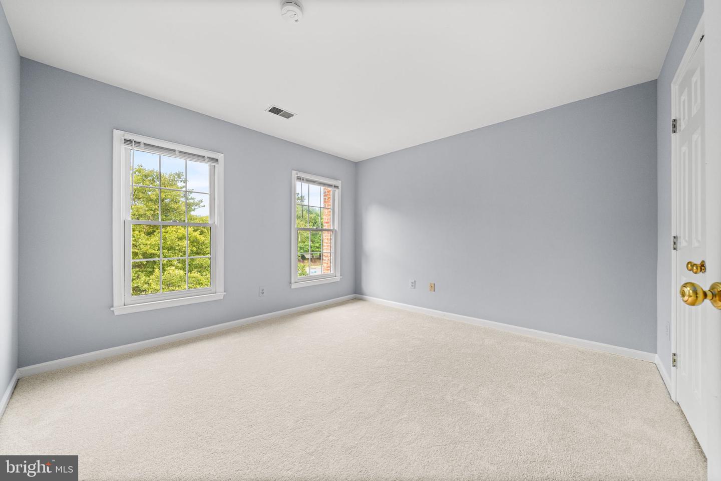 2725 BARONHURST DR, VIENNA, Virginia 22181, 3 Bedrooms Bedrooms, ,3 BathroomsBathrooms,Residential,For sale,2725 BARONHURST DR,VAFX2254240 MLS # VAFX2254240