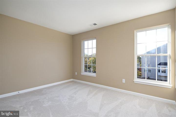 22051 CHELSY PAIGE SQ, ASHBURN, Virginia 20148, 3 Bedrooms Bedrooms, ,2 BathroomsBathrooms,Residential,For sale,22051 CHELSY PAIGE SQ,VALO2101474 MLS # VALO2101474