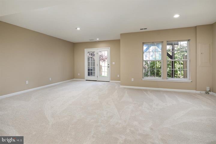 22051 CHELSY PAIGE SQ, ASHBURN, Virginia 20148, 3 Bedrooms Bedrooms, ,2 BathroomsBathrooms,Residential,For sale,22051 CHELSY PAIGE SQ,VALO2101474 MLS # VALO2101474