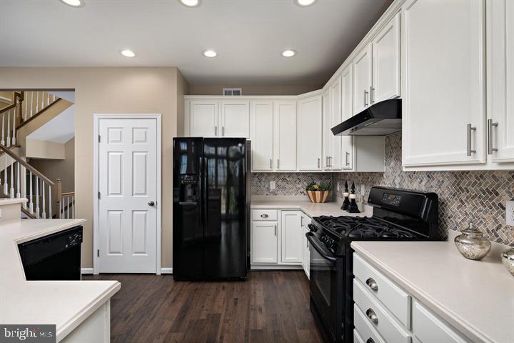22051 CHELSY PAIGE SQ, ASHBURN, Virginia 20148, 3 Bedrooms Bedrooms, ,2 BathroomsBathrooms,Residential,For sale,22051 CHELSY PAIGE SQ,VALO2101474 MLS # VALO2101474