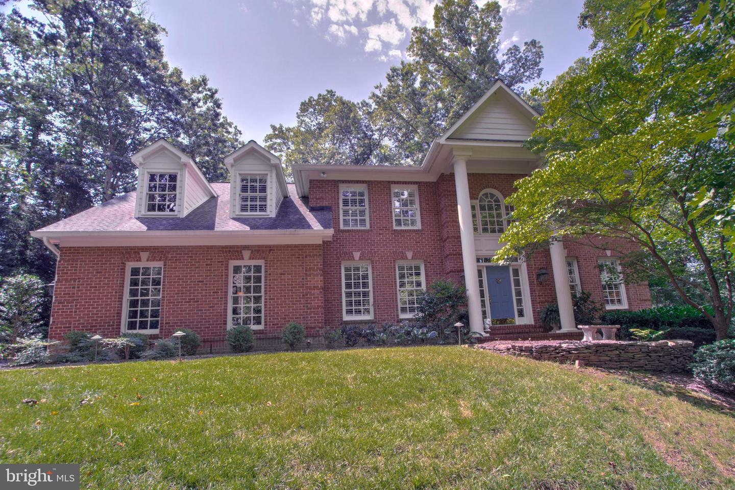 7565 MARSHALL DR, ANNANDALE, Virginia 22003, 5 Bedrooms Bedrooms, ,4 BathroomsBathrooms,Residential,For sale,7565 MARSHALL DR,VAFX2254244 MLS # VAFX2254244