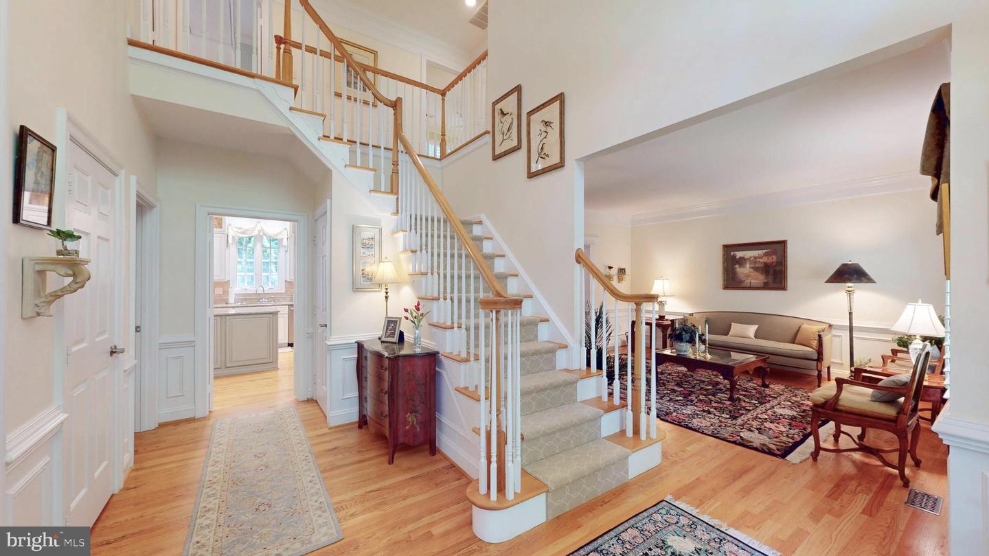 7565 MARSHALL DR, ANNANDALE, Virginia 22003, 5 Bedrooms Bedrooms, ,4 BathroomsBathrooms,Residential,For sale,7565 MARSHALL DR,VAFX2254244 MLS # VAFX2254244