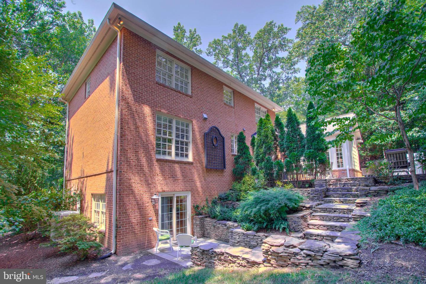 7565 MARSHALL DR, ANNANDALE, Virginia 22003, 5 Bedrooms Bedrooms, ,4 BathroomsBathrooms,Residential,For sale,7565 MARSHALL DR,VAFX2254244 MLS # VAFX2254244