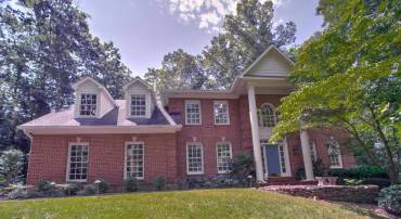 7565 MARSHALL DR, ANNANDALE, Virginia 22003, 5 Bedrooms Bedrooms, ,4 BathroomsBathrooms,Residential,For sale,7565 MARSHALL DR,VAFX2254244 MLS # VAFX2254244