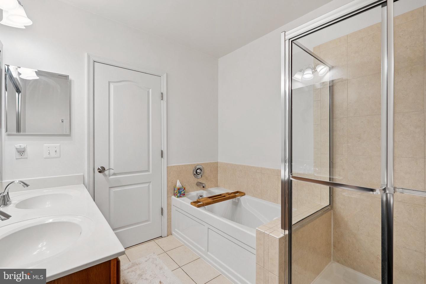 19261 HARLOW SQ, LEESBURG, Virginia 20176, 3 Bedrooms Bedrooms, ,2 BathroomsBathrooms,Residential,For sale,19261 HARLOW SQ,VALO2101480 MLS # VALO2101480