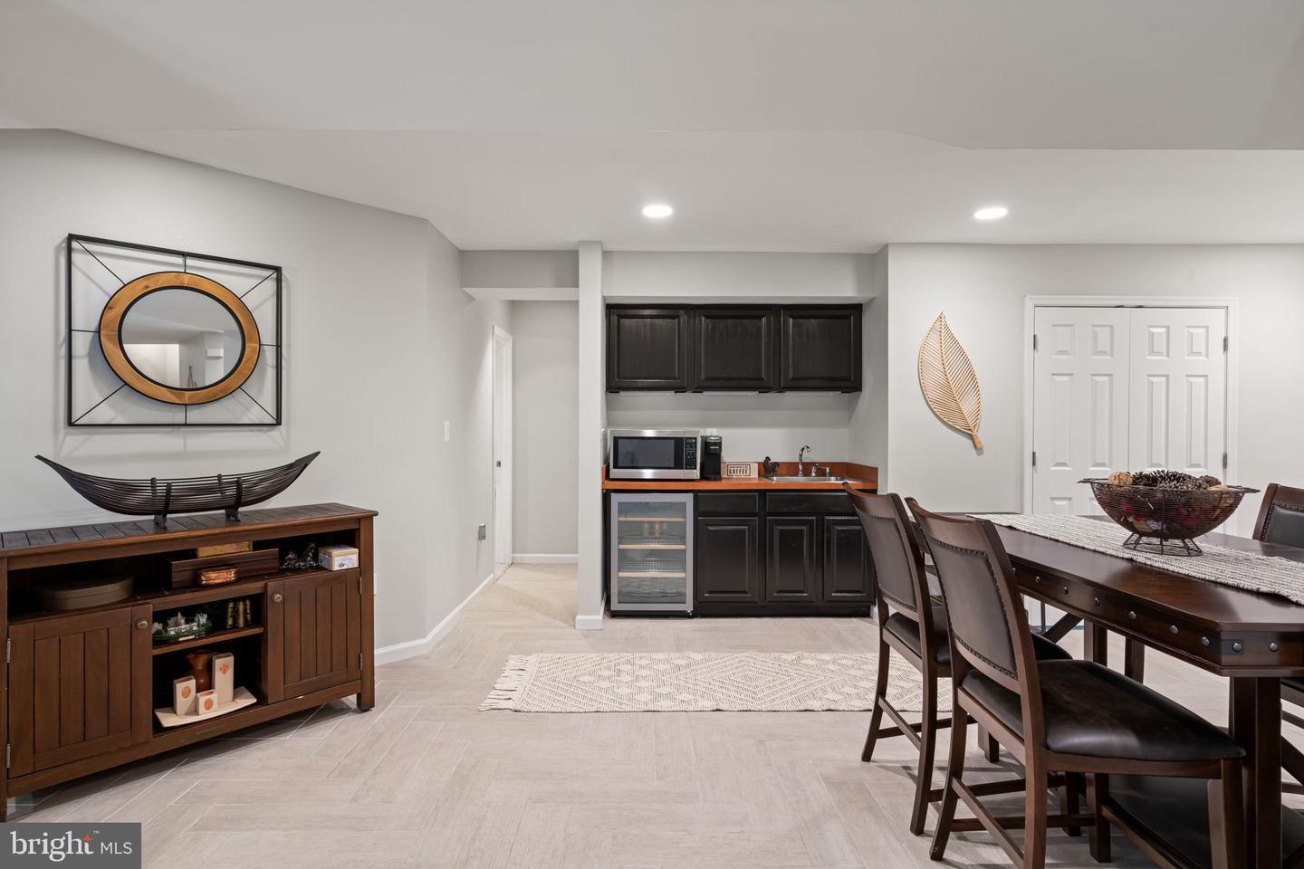 20549 GRANT CT, STERLING, Virginia 20165, 5 Bedrooms Bedrooms, 15 Rooms Rooms,4 BathroomsBathrooms,Residential,For sale,20549 GRANT CT,VALO2101486 MLS # VALO2101486