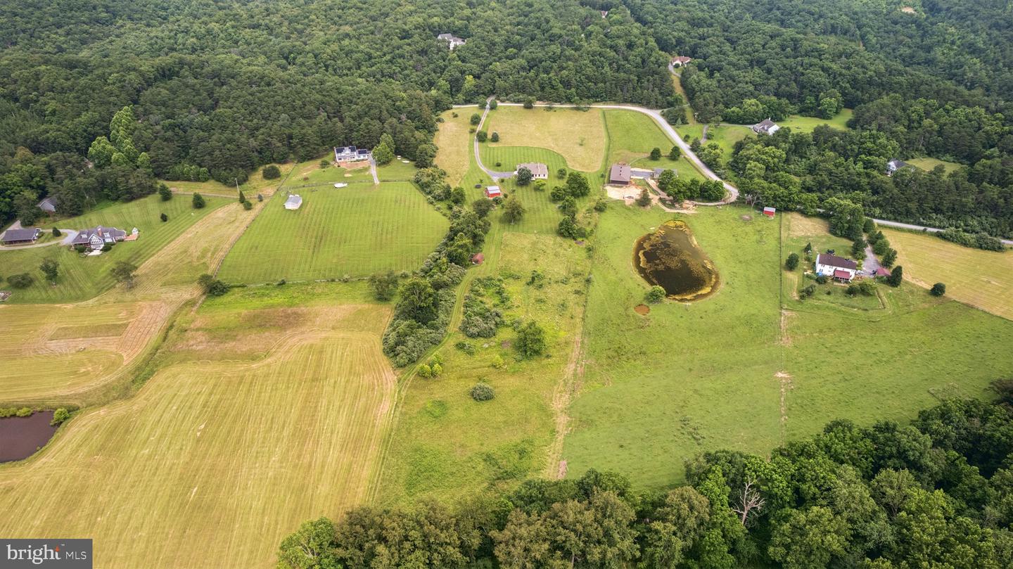 2716 HUNTING RIDGE RD, WINCHESTER, Virginia 22603, 4 Bedrooms Bedrooms, ,2 BathroomsBathrooms,Residential,For sale,2716 HUNTING RIDGE RD,VAFV2035336 MLS # VAFV2035336