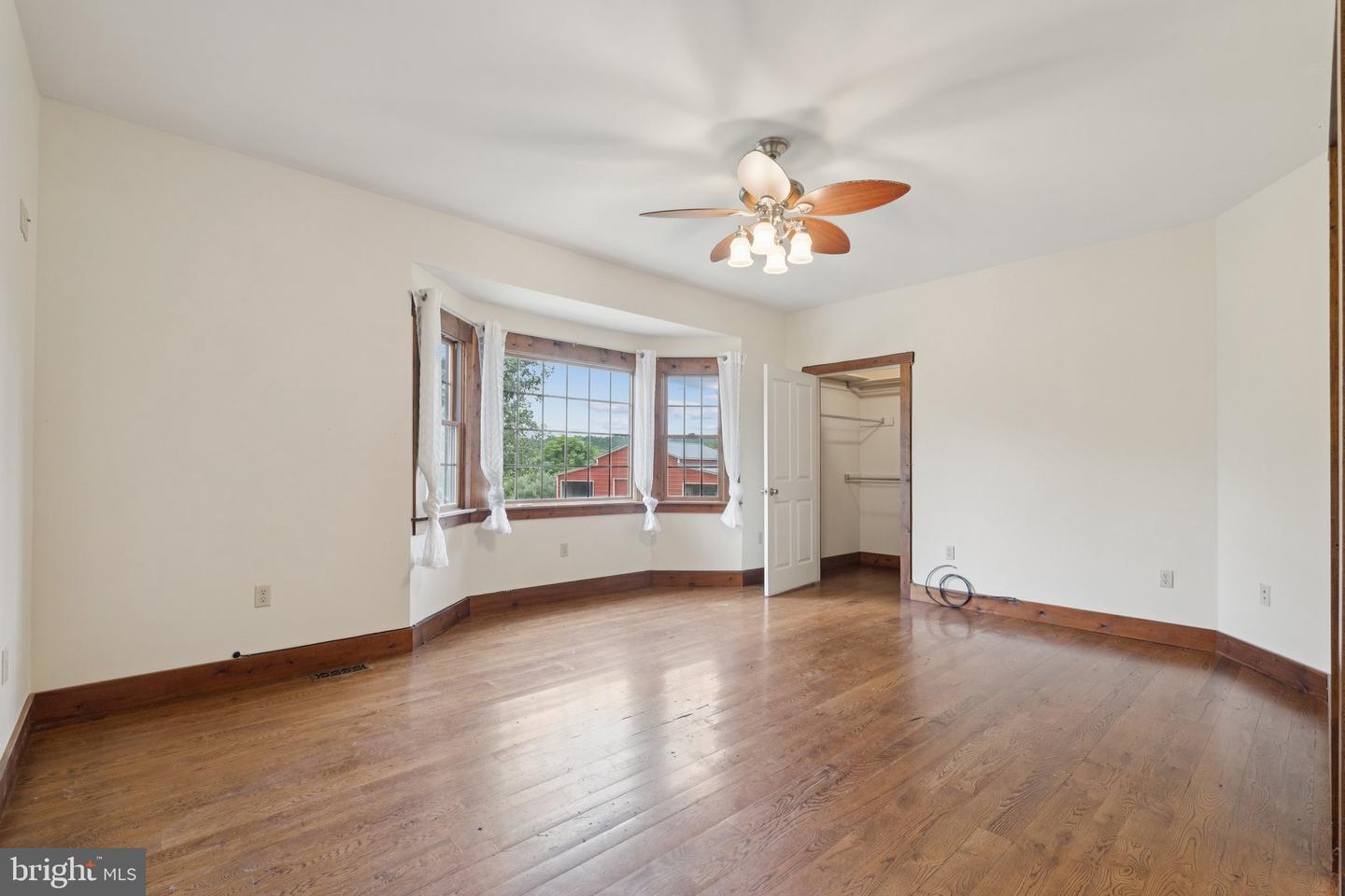 2716 HUNTING RIDGE RD, WINCHESTER, Virginia 22603, 4 Bedrooms Bedrooms, ,2 BathroomsBathrooms,Residential,For sale,2716 HUNTING RIDGE RD,VAFV2035336 MLS # VAFV2035336