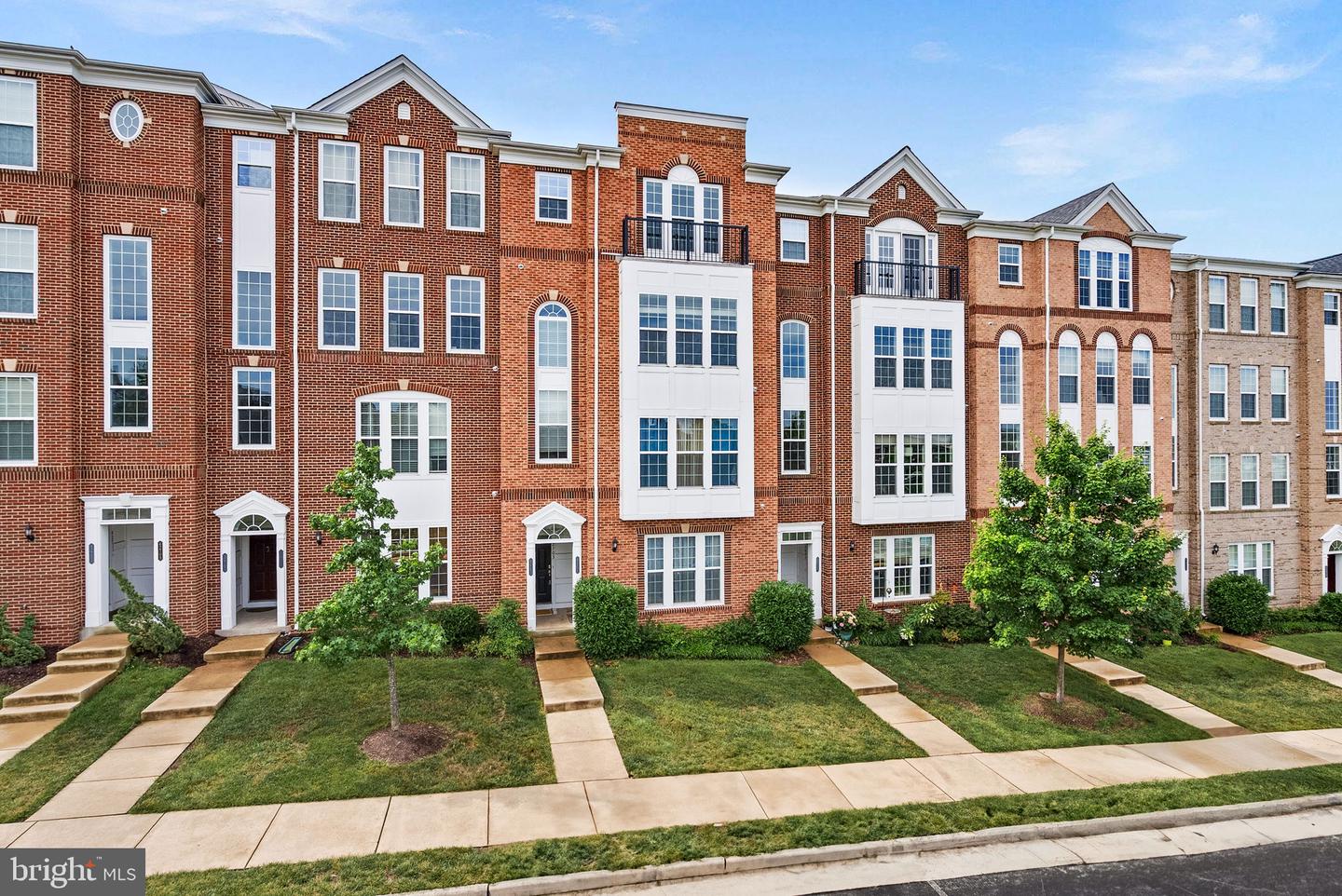 42703 WARDLAW TER, ASHBURN, Virginia 20147, 3 Bedrooms Bedrooms, ,2 BathroomsBathrooms,Residential,For sale,42703 WARDLAW TER,VALO2101508 MLS # VALO2101508