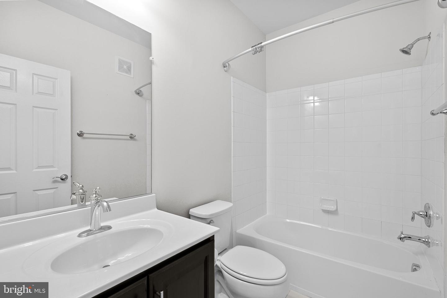 42703 WARDLAW TER, ASHBURN, Virginia 20147, 3 Bedrooms Bedrooms, ,2 BathroomsBathrooms,Residential,For sale,42703 WARDLAW TER,VALO2101508 MLS # VALO2101508