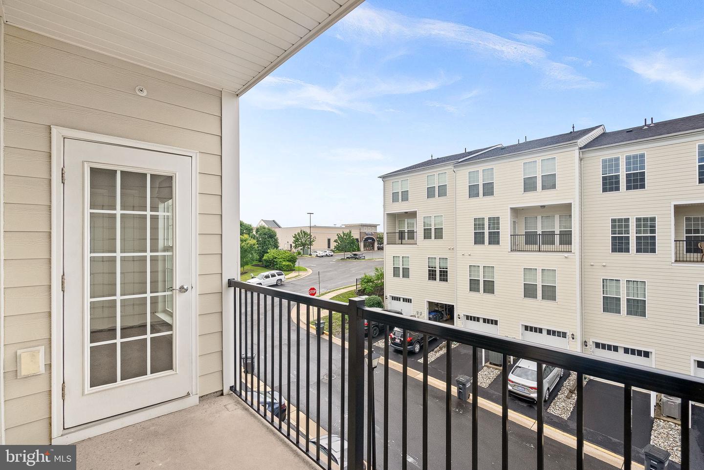 42703 WARDLAW TER, ASHBURN, Virginia 20147, 3 Bedrooms Bedrooms, ,2 BathroomsBathrooms,Residential,For sale,42703 WARDLAW TER,VALO2101508 MLS # VALO2101508