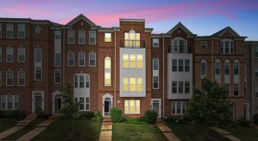 42703 WARDLAW TER, ASHBURN, Virginia 20147, 3 Bedrooms Bedrooms, ,2 BathroomsBathrooms,Residential,For sale,42703 WARDLAW TER,VALO2101508 MLS # VALO2101508
