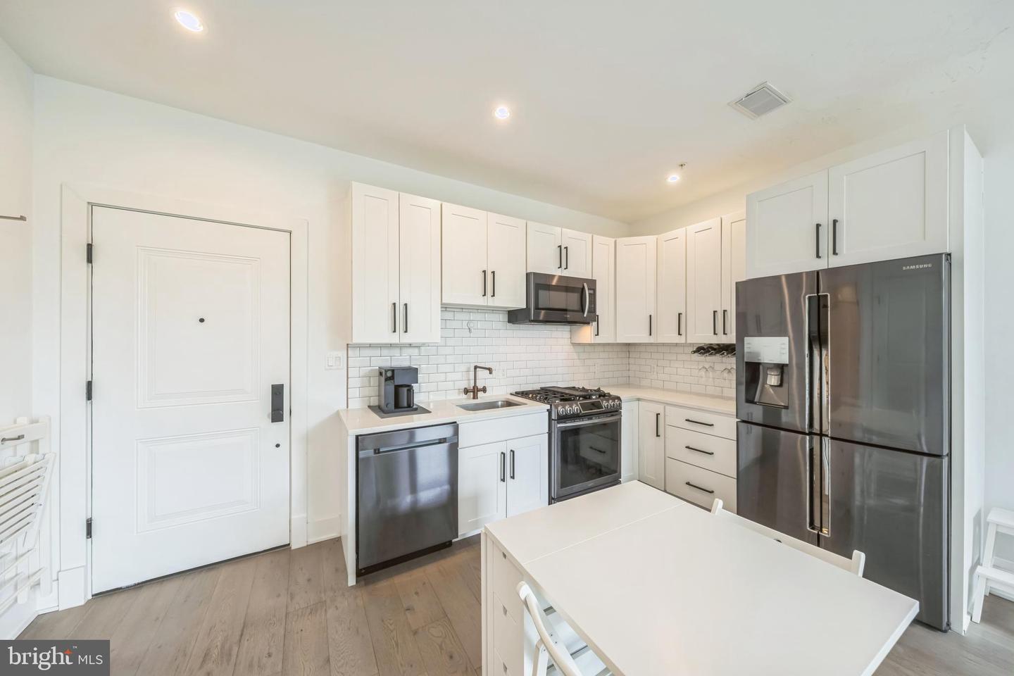 1402 H ST NE #207, WASHINGTON, District Of Columbia 20002, 1 Bedroom Bedrooms, ,1 BathroomBathrooms,Residential,For sale,1402 H ST NE #207,DCDC2209466 MLS # DCDC2209466