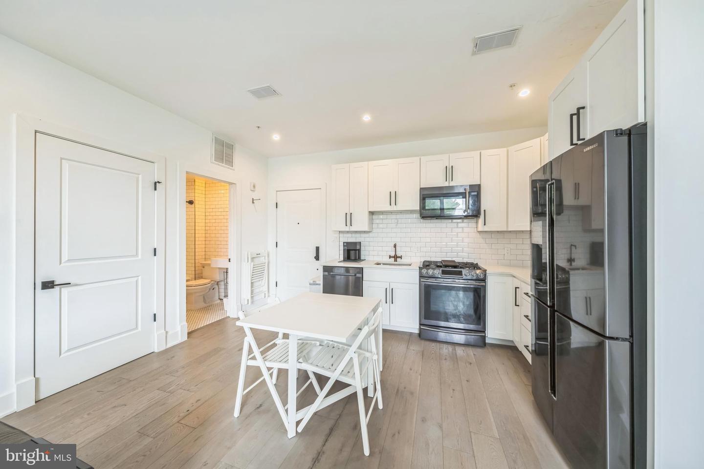1402 H ST NE #207, WASHINGTON, District Of Columbia 20002, 1 Bedroom Bedrooms, ,1 BathroomBathrooms,Residential,For sale,1402 H ST NE #207,DCDC2209466 MLS # DCDC2209466