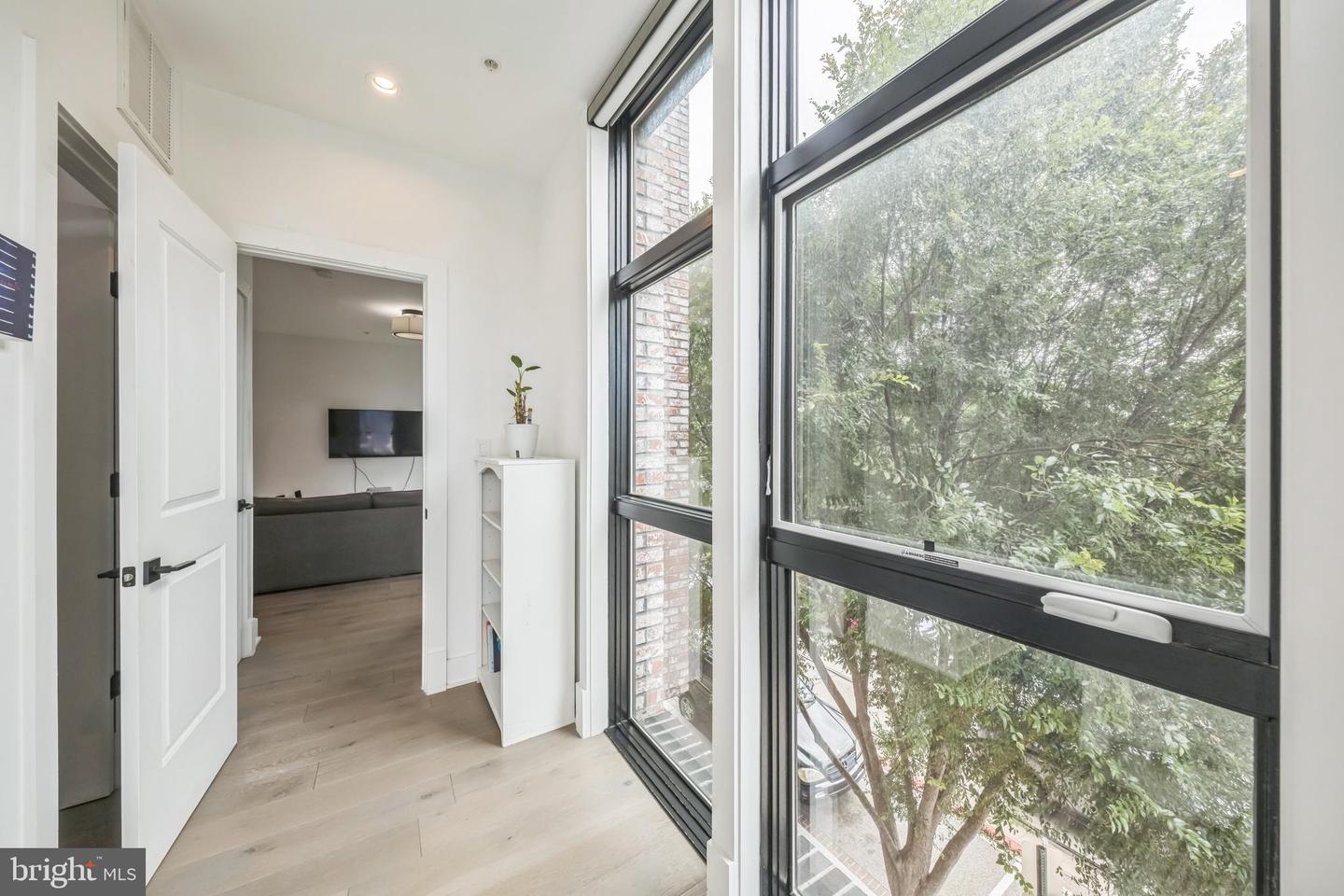 1402 H ST NE #207, WASHINGTON, District Of Columbia 20002, 1 Bedroom Bedrooms, ,1 BathroomBathrooms,Residential,For sale,1402 H ST NE #207,DCDC2209466 MLS # DCDC2209466