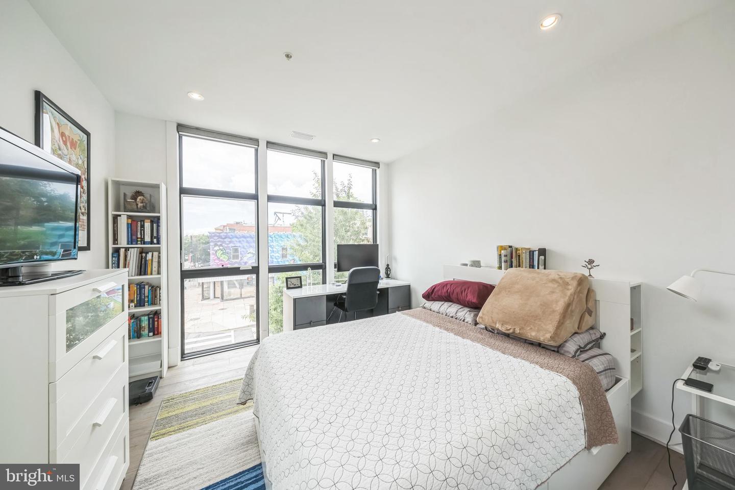 1402 H ST NE #207, WASHINGTON, District Of Columbia 20002, 1 Bedroom Bedrooms, ,1 BathroomBathrooms,Residential,For sale,1402 H ST NE #207,DCDC2209466 MLS # DCDC2209466