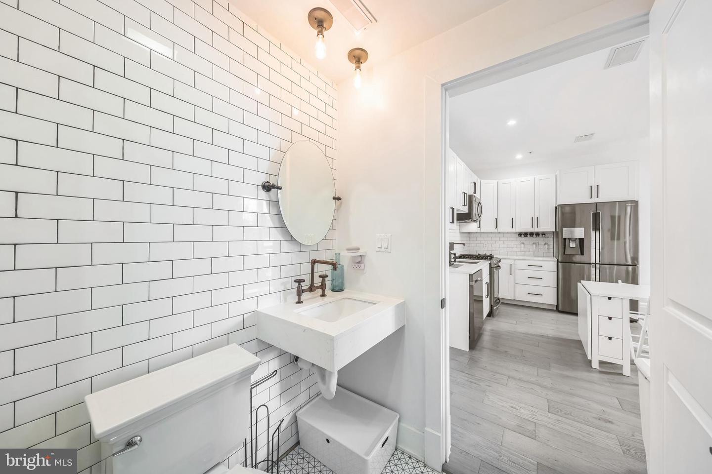 1402 H ST NE #207, WASHINGTON, District Of Columbia 20002, 1 Bedroom Bedrooms, ,1 BathroomBathrooms,Residential,For sale,1402 H ST NE #207,DCDC2209466 MLS # DCDC2209466