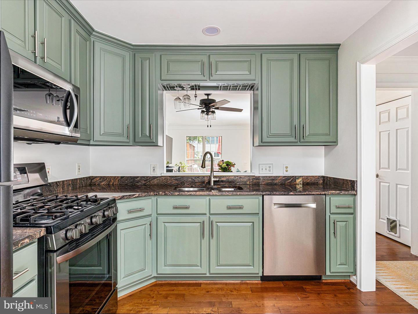 347 COLTSRIDGE TER NE, LEESBURG, Virginia 20176, 4 Bedrooms Bedrooms, ,2 BathroomsBathrooms,Residential,For sale,347 COLTSRIDGE TER NE,VALO2101538 MLS # VALO2101538