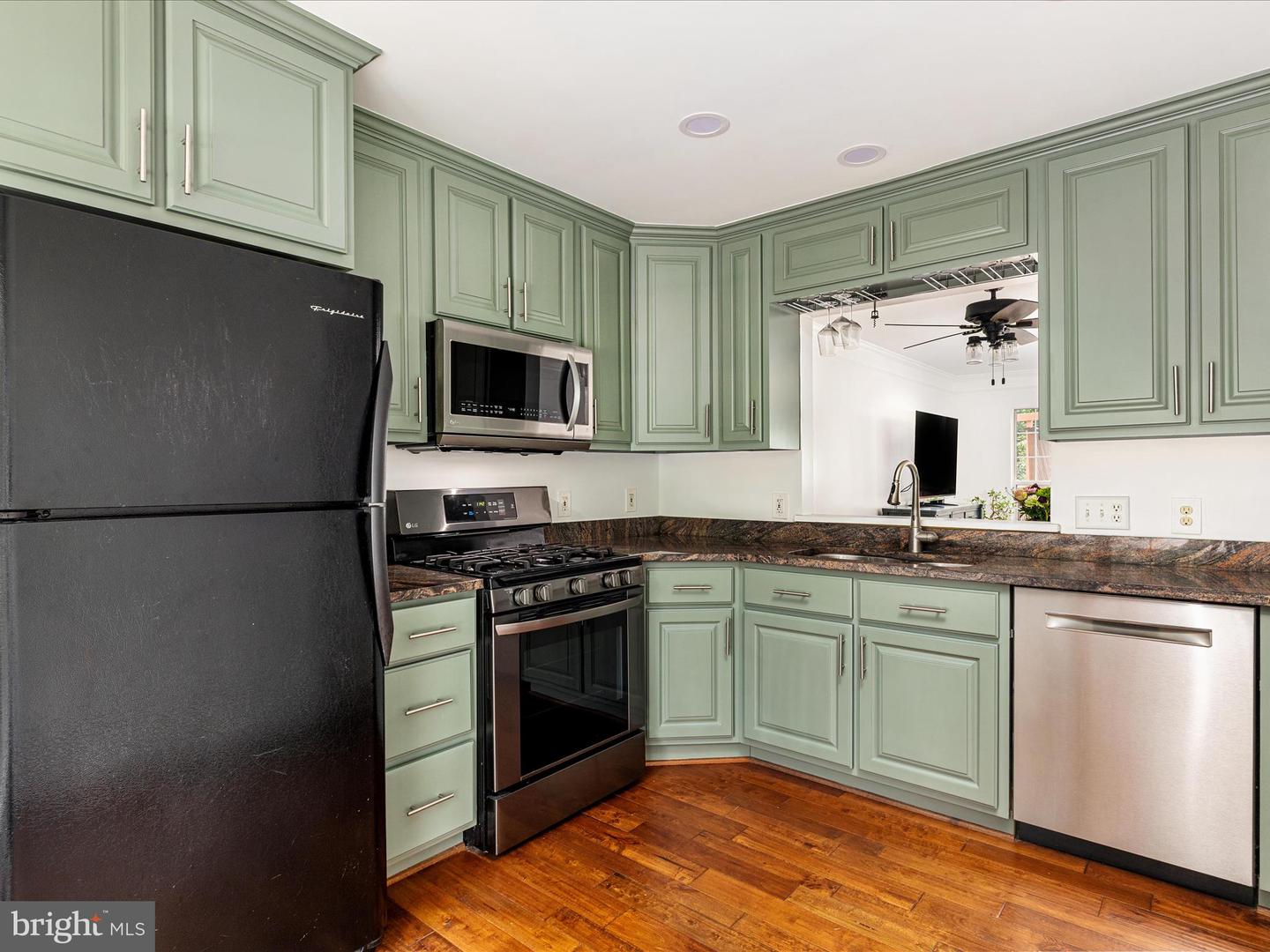 347 COLTSRIDGE TER NE, LEESBURG, Virginia 20176, 4 Bedrooms Bedrooms, ,2 BathroomsBathrooms,Residential,For sale,347 COLTSRIDGE TER NE,VALO2101538 MLS # VALO2101538