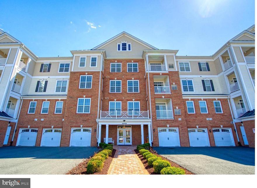 44589 YORK CREST TER #300, ASHBURN, Virginia 20147, 3 Bedrooms Bedrooms, ,2 BathroomsBathrooms,Residential,For sale,44589 YORK CREST TER #300,VALO2101558 MLS # VALO2101558