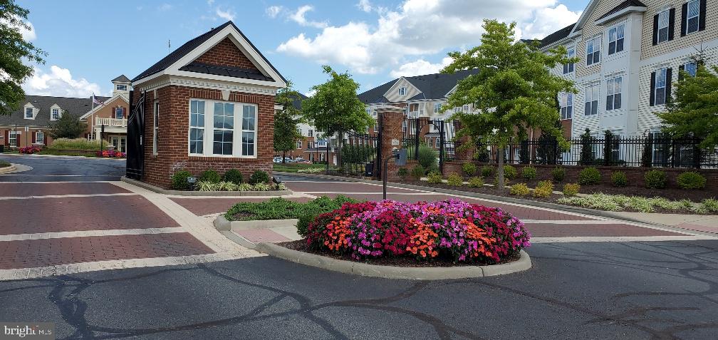 44589 YORK CREST TER #300, ASHBURN, Virginia 20147, 3 Bedrooms Bedrooms, ,2 BathroomsBathrooms,Residential,For sale,44589 YORK CREST TER #300,VALO2101558 MLS # VALO2101558