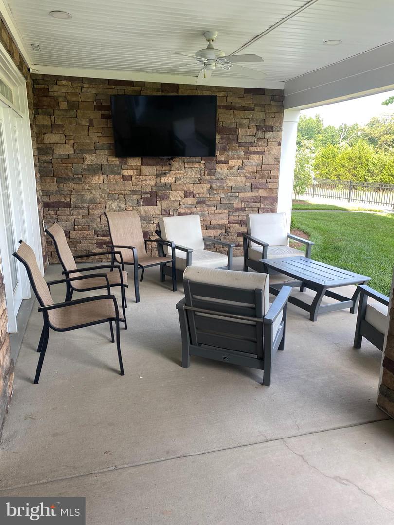 44589 YORK CREST TER #300, ASHBURN, Virginia 20147, 3 Bedrooms Bedrooms, ,2 BathroomsBathrooms,Residential,For sale,44589 YORK CREST TER #300,VALO2101558 MLS # VALO2101558