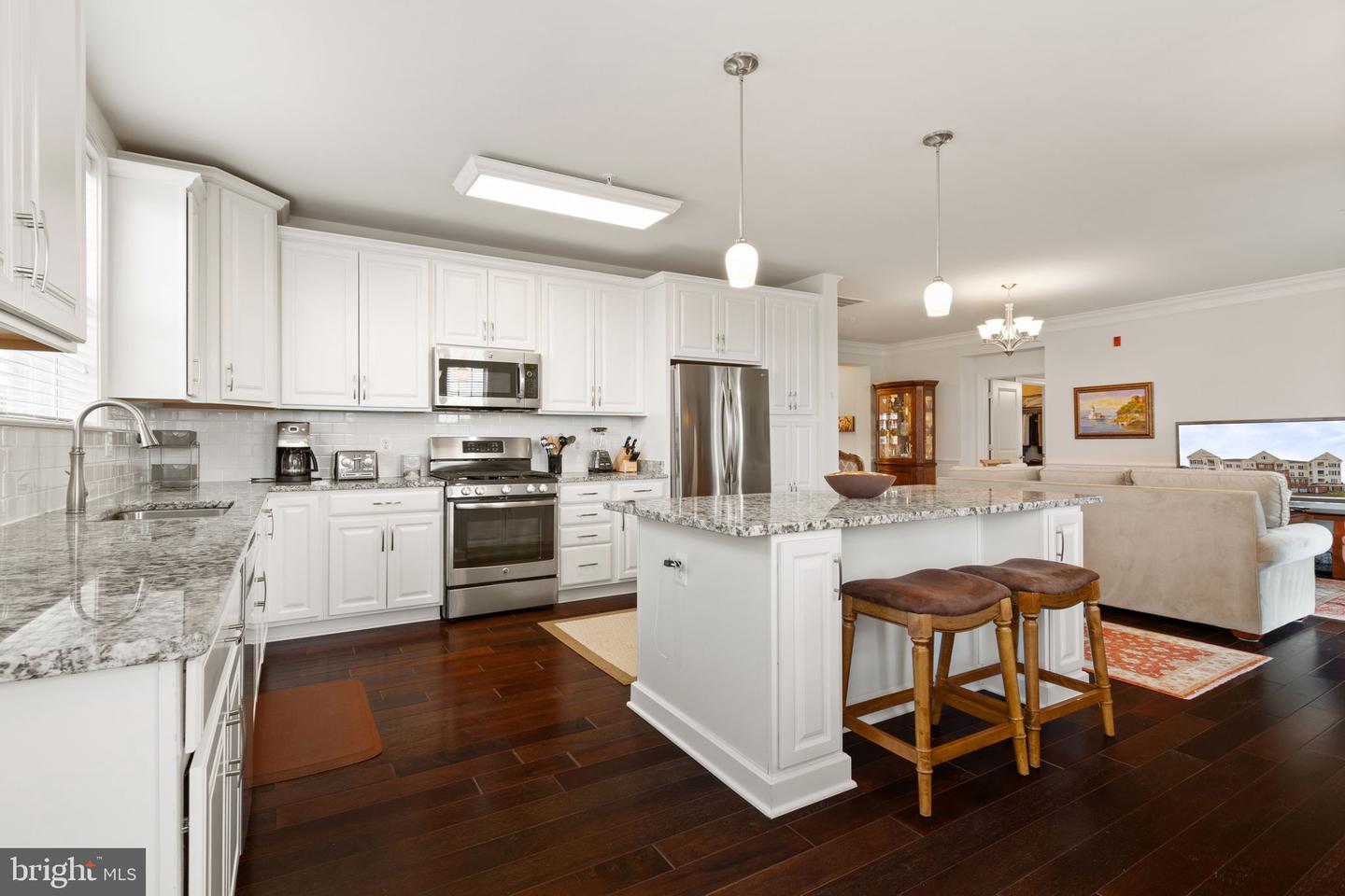 44589 YORK CREST TER #300, ASHBURN, Virginia 20147, 3 Bedrooms Bedrooms, ,2 BathroomsBathrooms,Residential,For sale,44589 YORK CREST TER #300,VALO2101558 MLS # VALO2101558