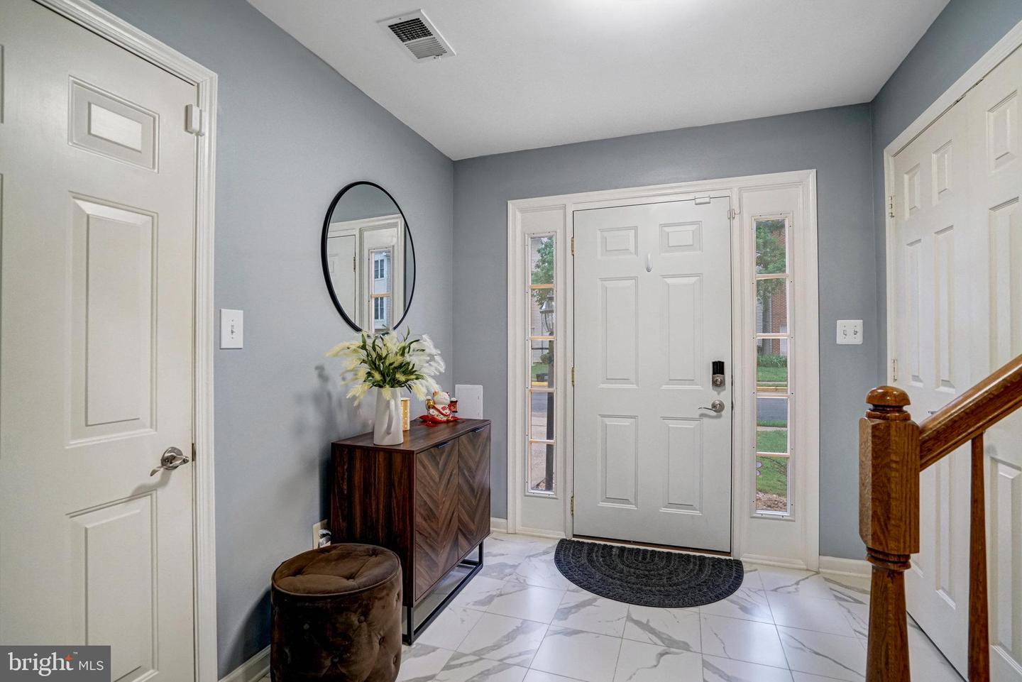 6552 KELSEY POINT CIR, ALEXANDRIA, Virginia 22315, 3 Bedrooms Bedrooms, ,2 BathroomsBathrooms,Residential,For sale,6552 KELSEY POINT CIR,VAFX2254450 MLS # VAFX2254450