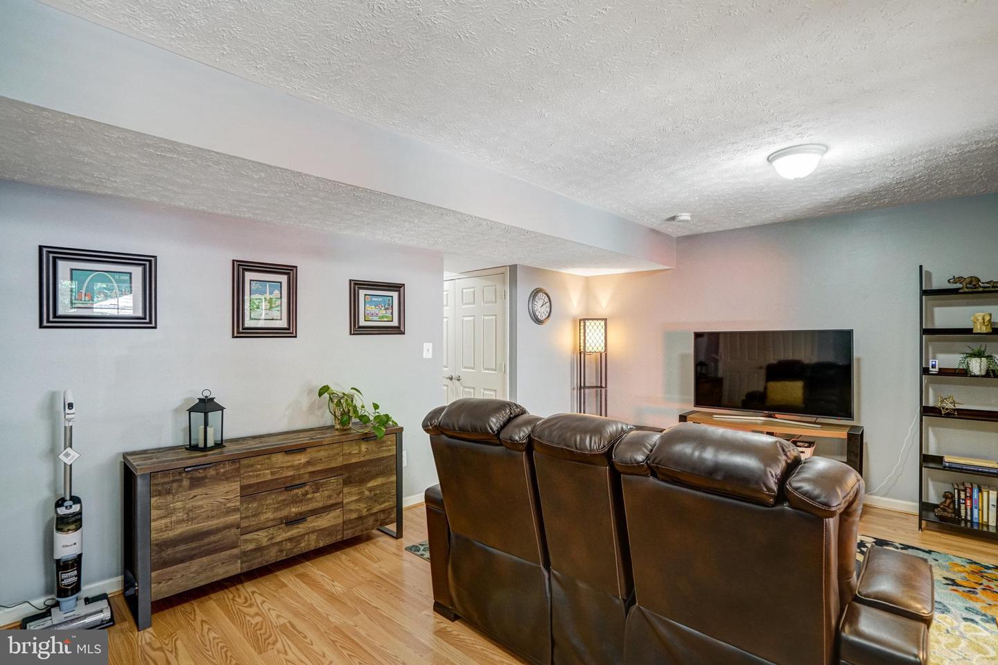 6552 KELSEY POINT CIR, ALEXANDRIA, Virginia 22315, 3 Bedrooms Bedrooms, ,2 BathroomsBathrooms,Residential,For sale,6552 KELSEY POINT CIR,VAFX2254450 MLS # VAFX2254450