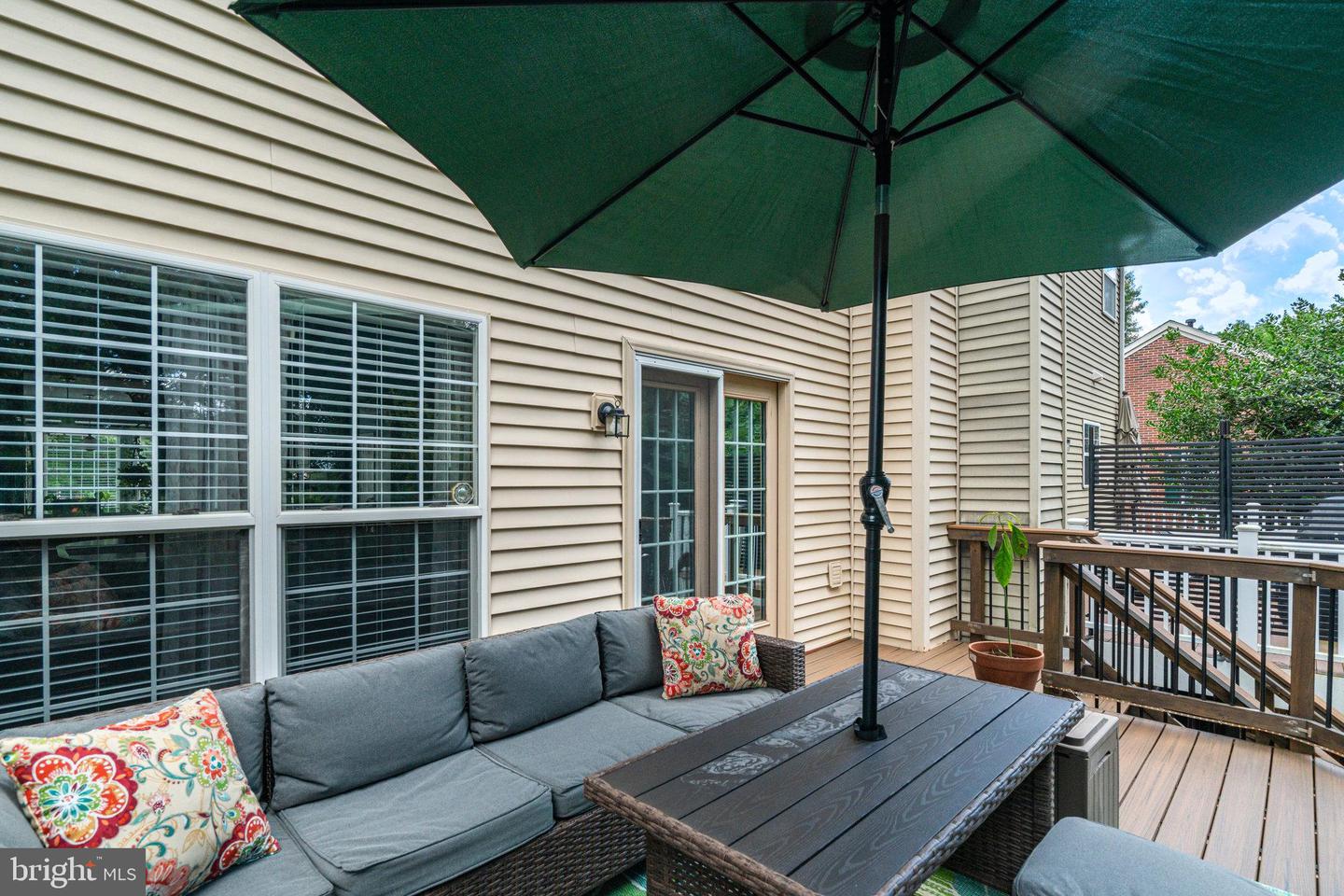 6552 KELSEY POINT CIR, ALEXANDRIA, Virginia 22315, 3 Bedrooms Bedrooms, ,2 BathroomsBathrooms,Residential,For sale,6552 KELSEY POINT CIR,VAFX2254450 MLS # VAFX2254450