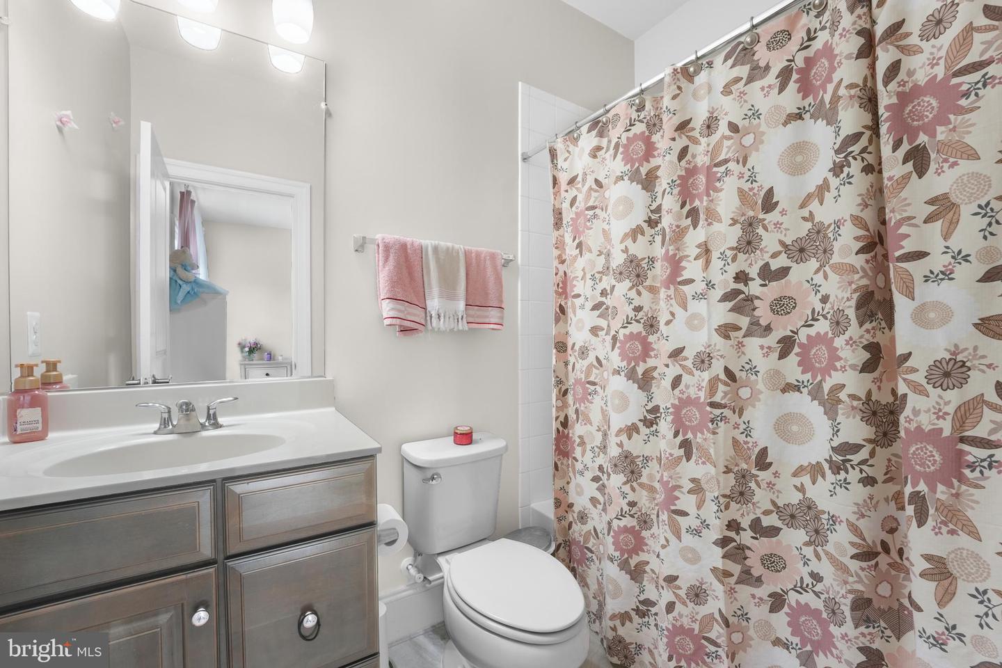 6714 DOGWOOD BLOOM CT, MANASSAS, Virginia 20112, 7 Bedrooms Bedrooms, ,5 BathroomsBathrooms,Residential,For sale,6714 DOGWOOD BLOOM CT,VAPW2098808 MLS # VAPW2098808