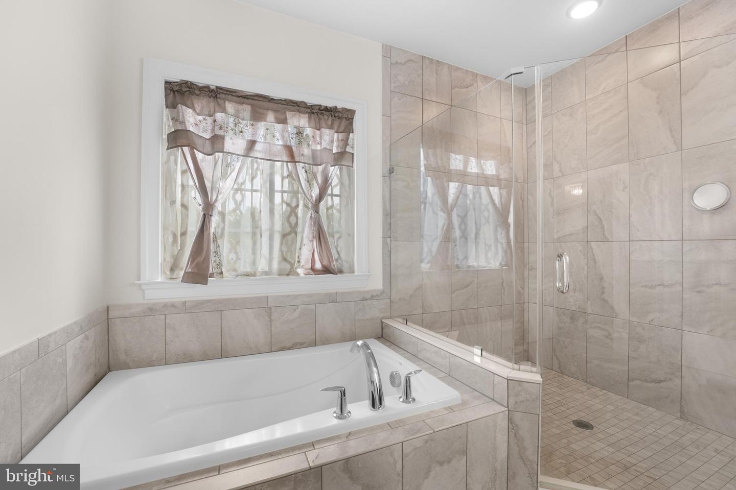 6714 DOGWOOD BLOOM CT, MANASSAS, Virginia 20112, 7 Bedrooms Bedrooms, ,5 BathroomsBathrooms,Residential,For sale,6714 DOGWOOD BLOOM CT,VAPW2098808 MLS # VAPW2098808