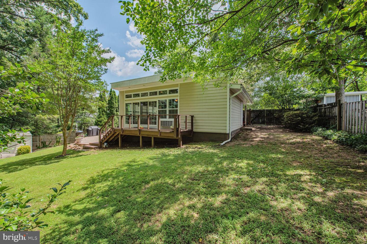 9726 SAINT ANDREWS DR, FAIRFAX, Virginia 22030, 5 Bedrooms Bedrooms, ,3 BathroomsBathrooms,Residential,For sale,9726 SAINT ANDREWS DR,VAFC2006598 MLS # VAFC2006598