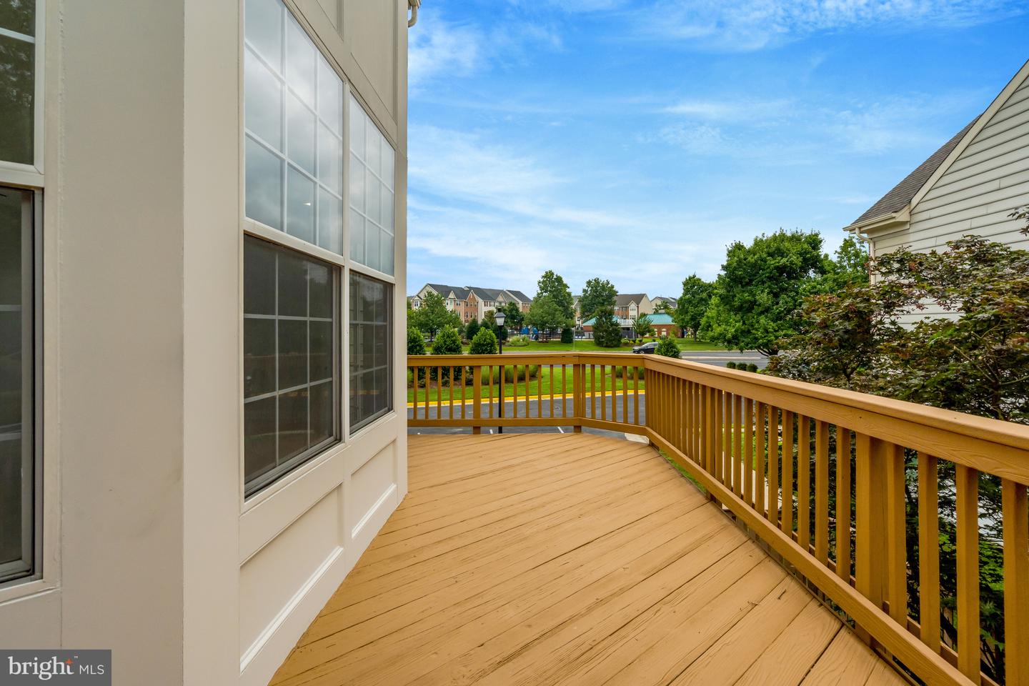 925 HERONS RUN LN, WOODBRIDGE, Virginia 22191, 4 Bedrooms Bedrooms, ,4 BathroomsBathrooms,Residential,For sale,925 HERONS RUN LN,VAPW2098820 MLS # VAPW2098820