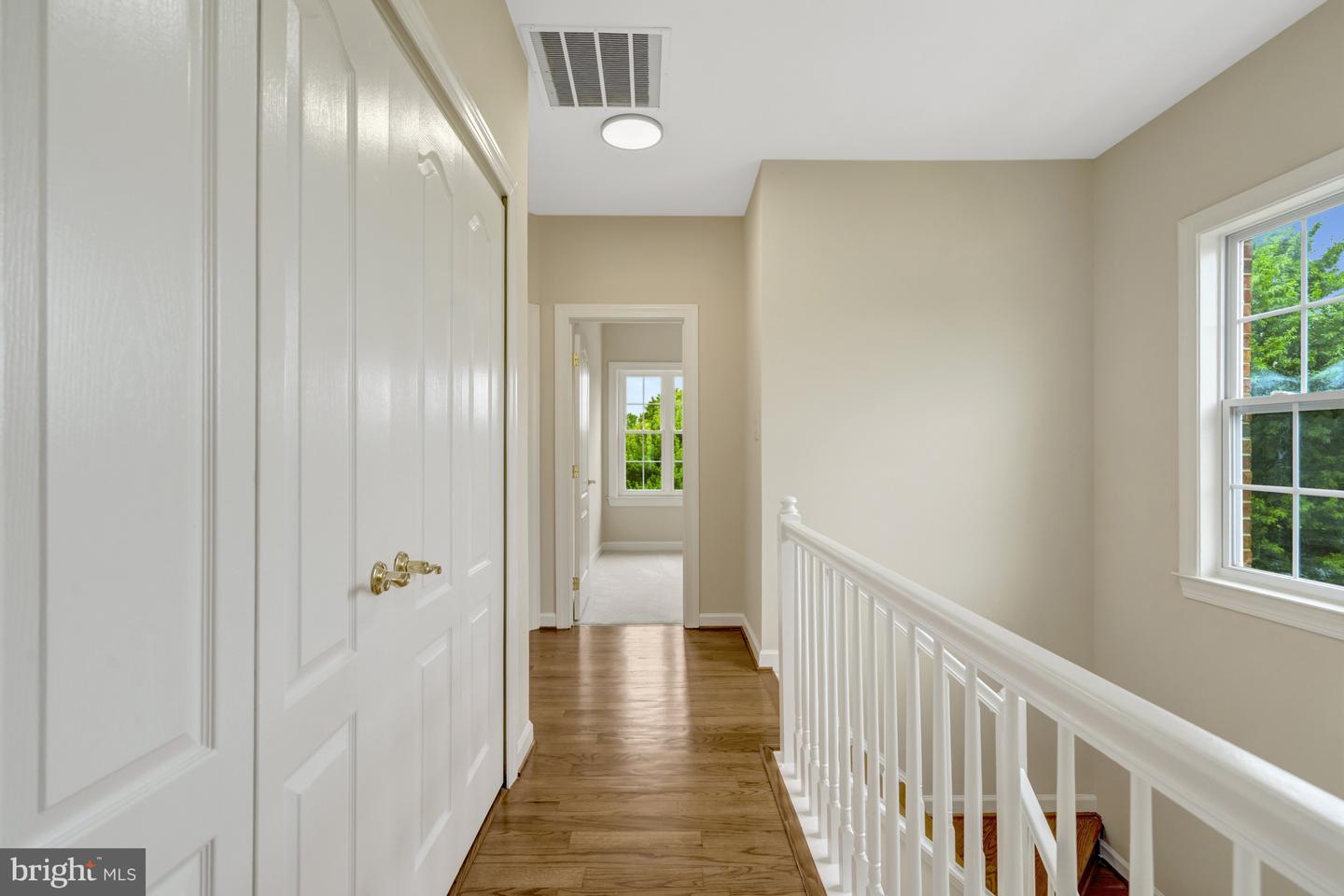 925 HERONS RUN LN, WOODBRIDGE, Virginia 22191, 4 Bedrooms Bedrooms, ,4 BathroomsBathrooms,Residential,For sale,925 HERONS RUN LN,VAPW2098820 MLS # VAPW2098820