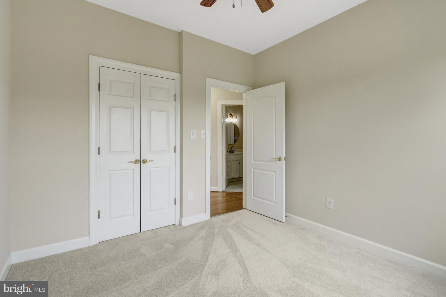 925 HERONS RUN LN, WOODBRIDGE, Virginia 22191, 4 Bedrooms Bedrooms, ,4 BathroomsBathrooms,Residential,For sale,925 HERONS RUN LN,VAPW2098820 MLS # VAPW2098820