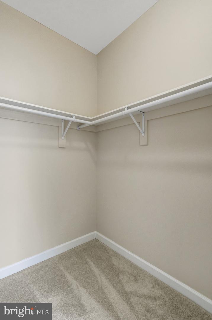 925 HERONS RUN LN, WOODBRIDGE, Virginia 22191, 4 Bedrooms Bedrooms, ,4 BathroomsBathrooms,Residential,For sale,925 HERONS RUN LN,VAPW2098820 MLS # VAPW2098820