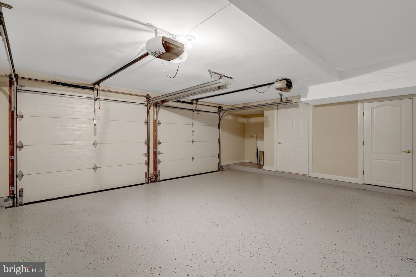925 HERONS RUN LN, WOODBRIDGE, Virginia 22191, 4 Bedrooms Bedrooms, ,4 BathroomsBathrooms,Residential,For sale,925 HERONS RUN LN,VAPW2098820 MLS # VAPW2098820