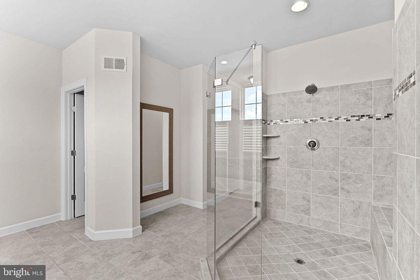 19853 GRONDO LN, LEESBURG, Virginia 20175, 4 Bedrooms Bedrooms, ,4 BathroomsBathrooms,Residential,For sale,19853 GRONDO LN,VALO2101574 MLS # VALO2101574