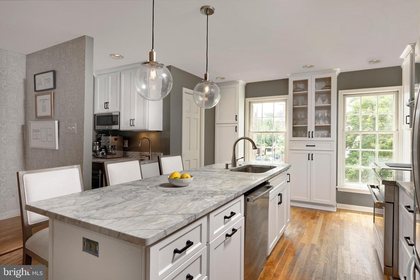 103 FRANKLIN ST, ALEXANDRIA, Virginia 22314, 4 Bedrooms Bedrooms, ,4 BathroomsBathrooms,Residential,For sale,103 FRANKLIN ST,VAAX2047296 MLS # VAAX2047296