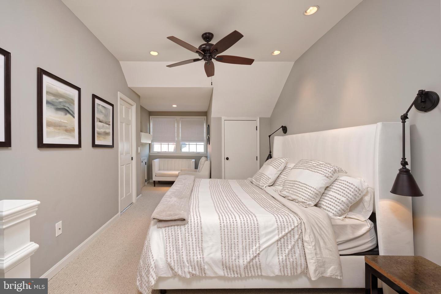 103 FRANKLIN ST, ALEXANDRIA, Virginia 22314, 4 Bedrooms Bedrooms, ,4 BathroomsBathrooms,Residential,For sale,103 FRANKLIN ST,VAAX2047296 MLS # VAAX2047296